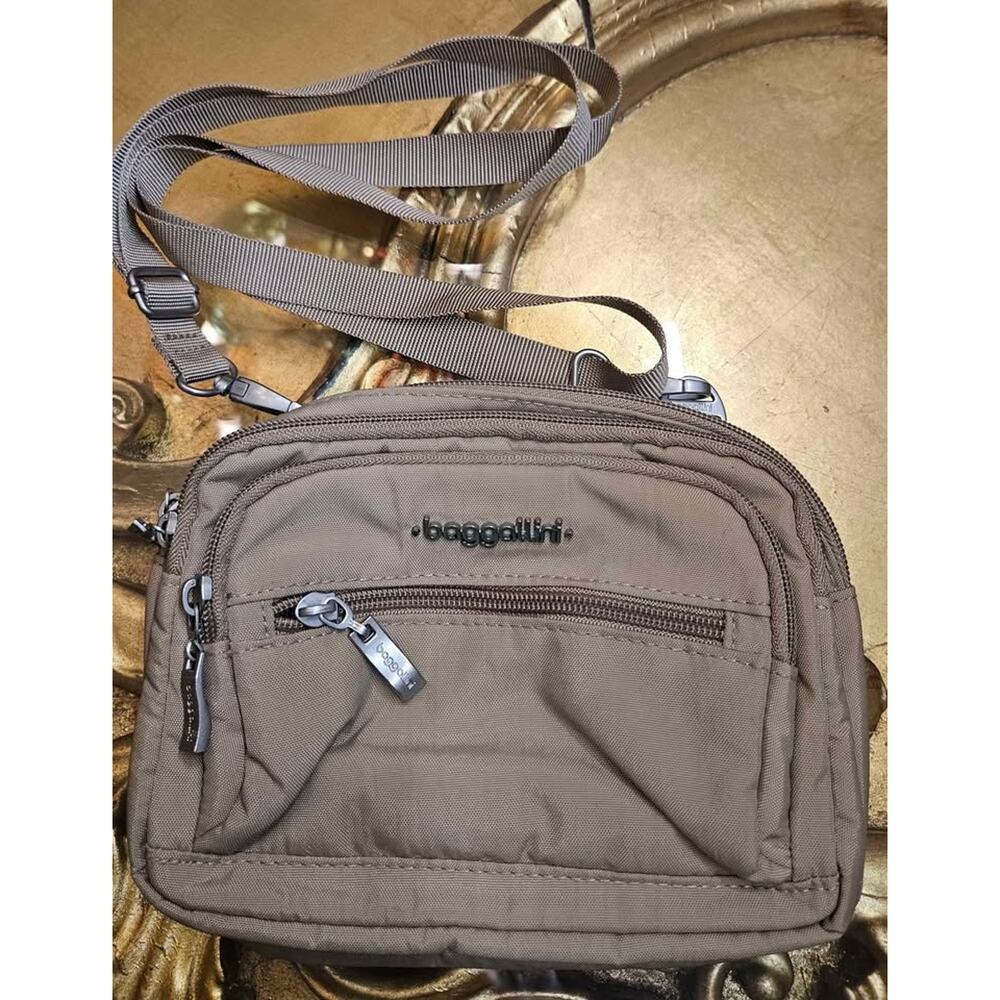 Baggallini Small Crossbody – Tan Nylon with Silver Hardware
